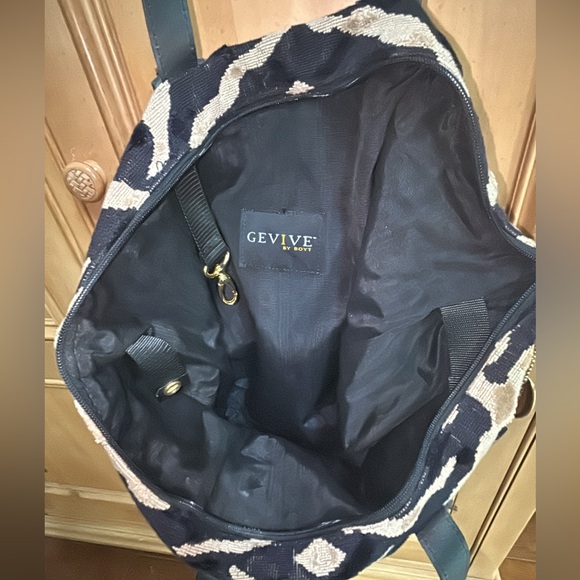 Gevive by Boyt Purse Tapestry Shoulder Tote Large Travel Bag Overnight Carry All - Picture 11 of 14